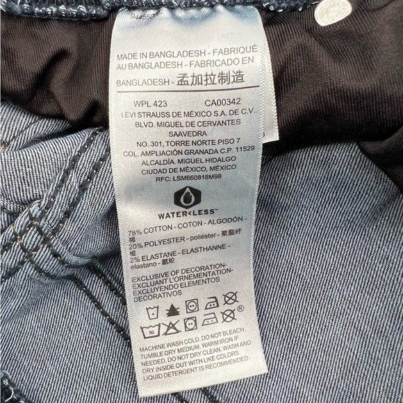 Signature By Levi Strauss Totally Shaping Pull On Skinny Jeans Size 8 Woman's - Picture 6 of 7